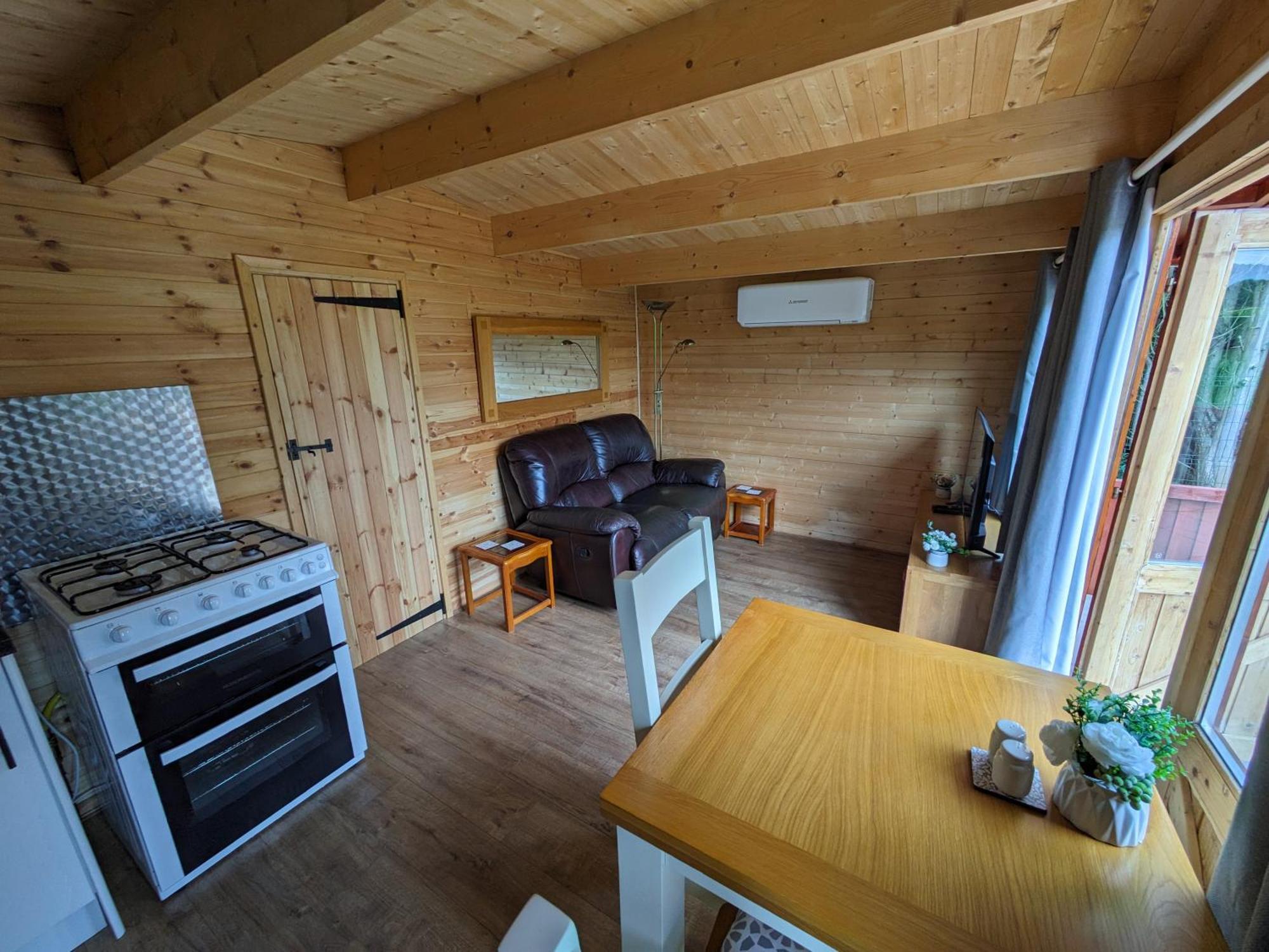Cosy Cabin Stock Exteriér fotografie